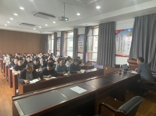 州農(nóng)投公司開(kāi)展學(xué)習(xí)貫徹全國(guó)兩會(huì)精神 專題輔導(dǎo)講座
